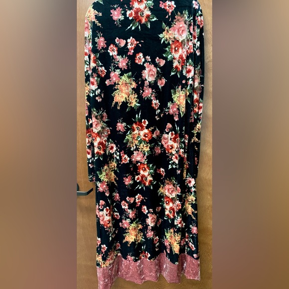 Blakeley velvet duster/kimono - Picture 6 of 7